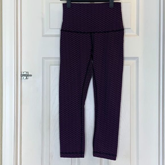 Lululemon Wunder Under Crop (Hi-Rise) (Luxtreme) Score Jacquard Black Polar Pink - Picture 7 of 8